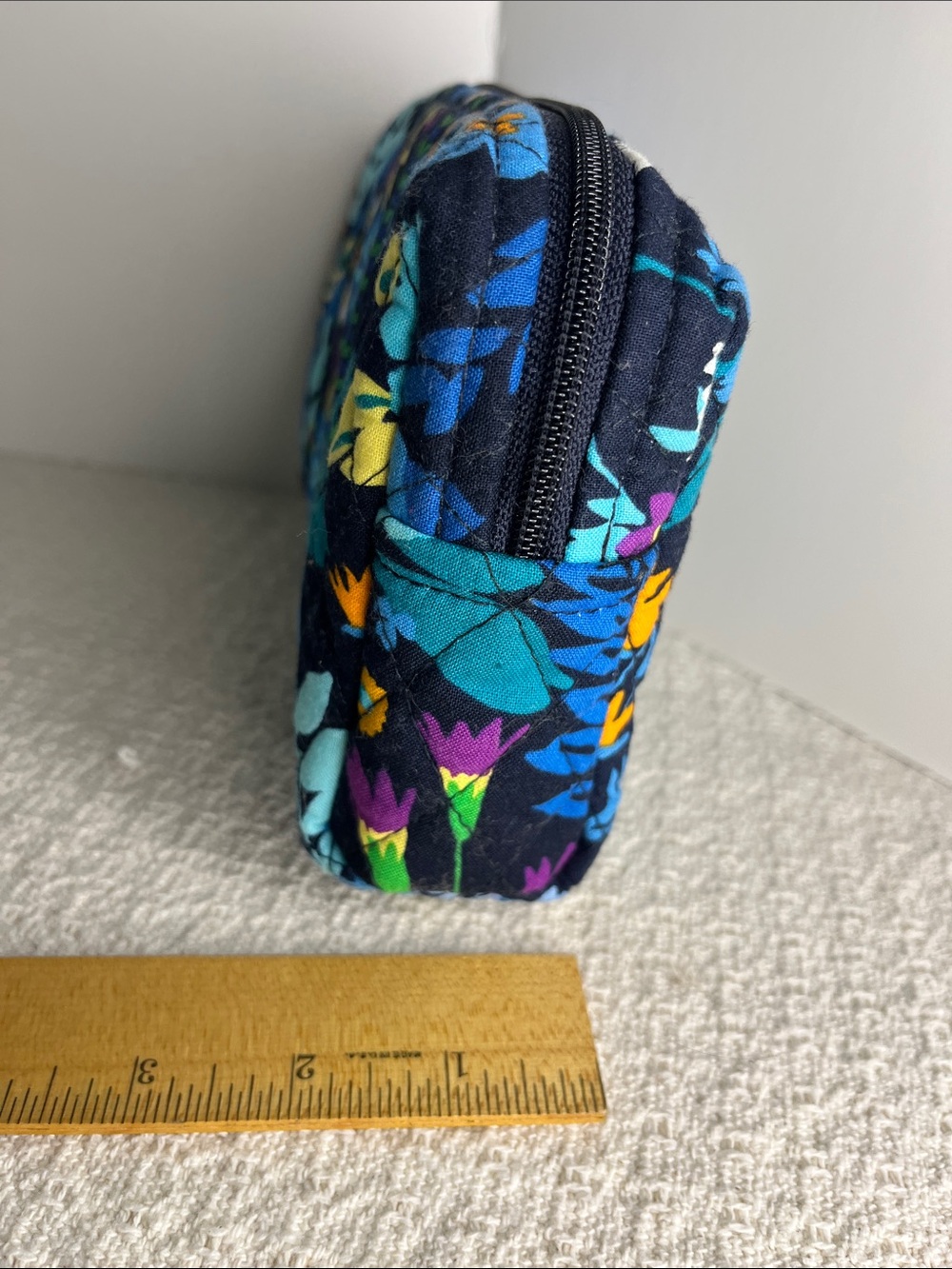 Vera Bradley Navy Floral Quilted Cosmetic Pouch "Midnight Blues" retired pattern - Picture 5 of 8